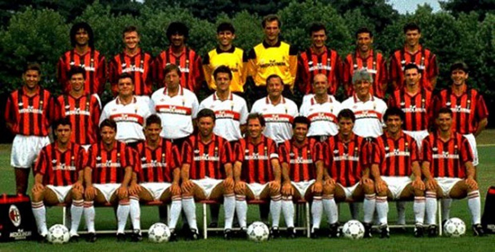 AC Milan squad photo in 199-11992