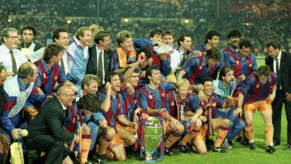 Football club FC Barcelona in the '90s